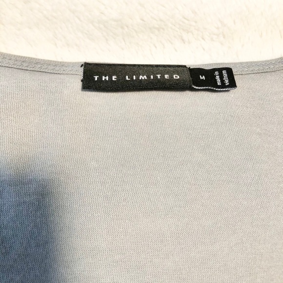 Women’s The Limited Short Sleeve Ruched Top - Picture 7 of 8